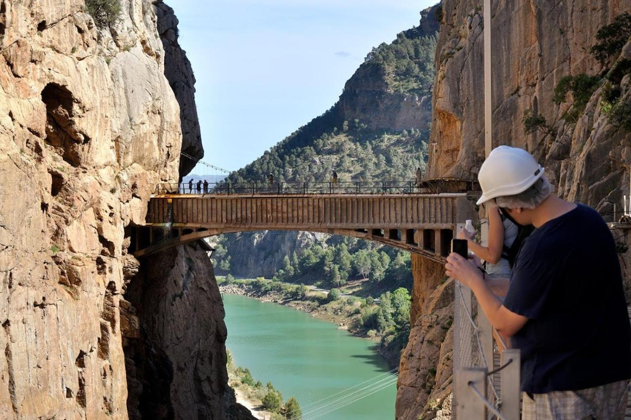 Alojamiento Alcantara Alora Exteriér fotografie